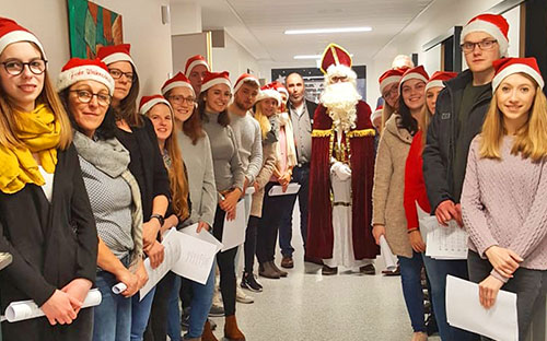 Alle Jahre wieder „Mit Kutte und Bart am Start“